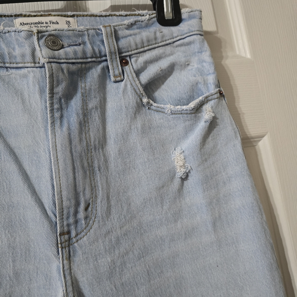 Abercrombie & Fitch Ultra High Rise 90s Straight Jeans, Light Destructed Wash. - Picture 8 of 12